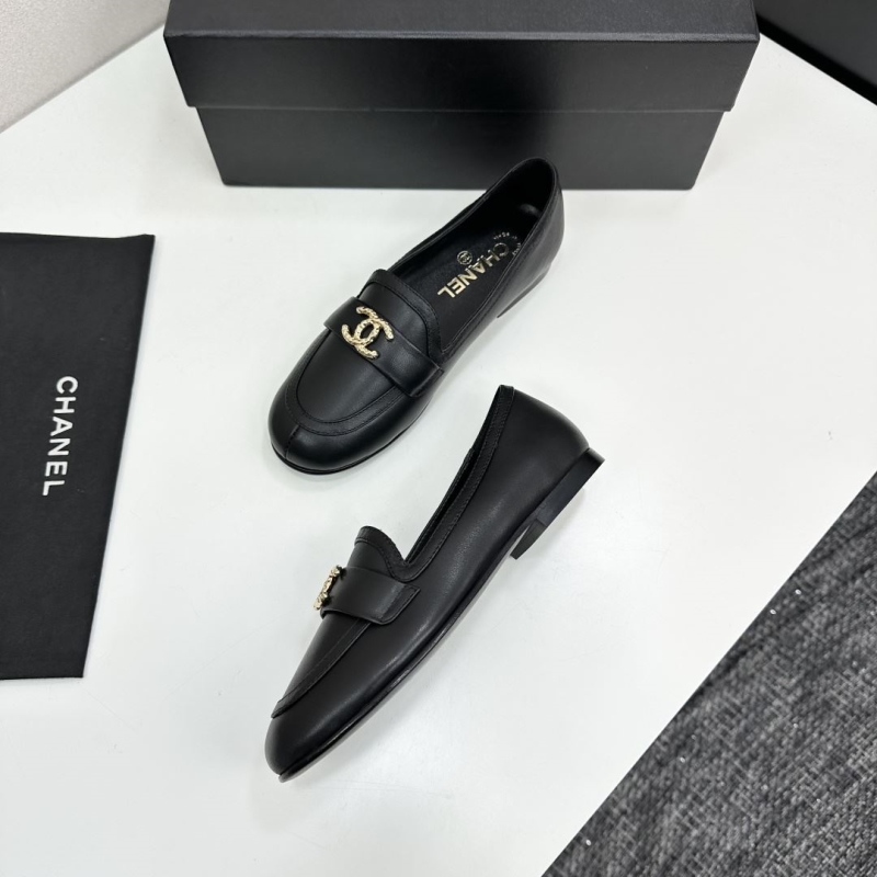 Ch**el loafers
